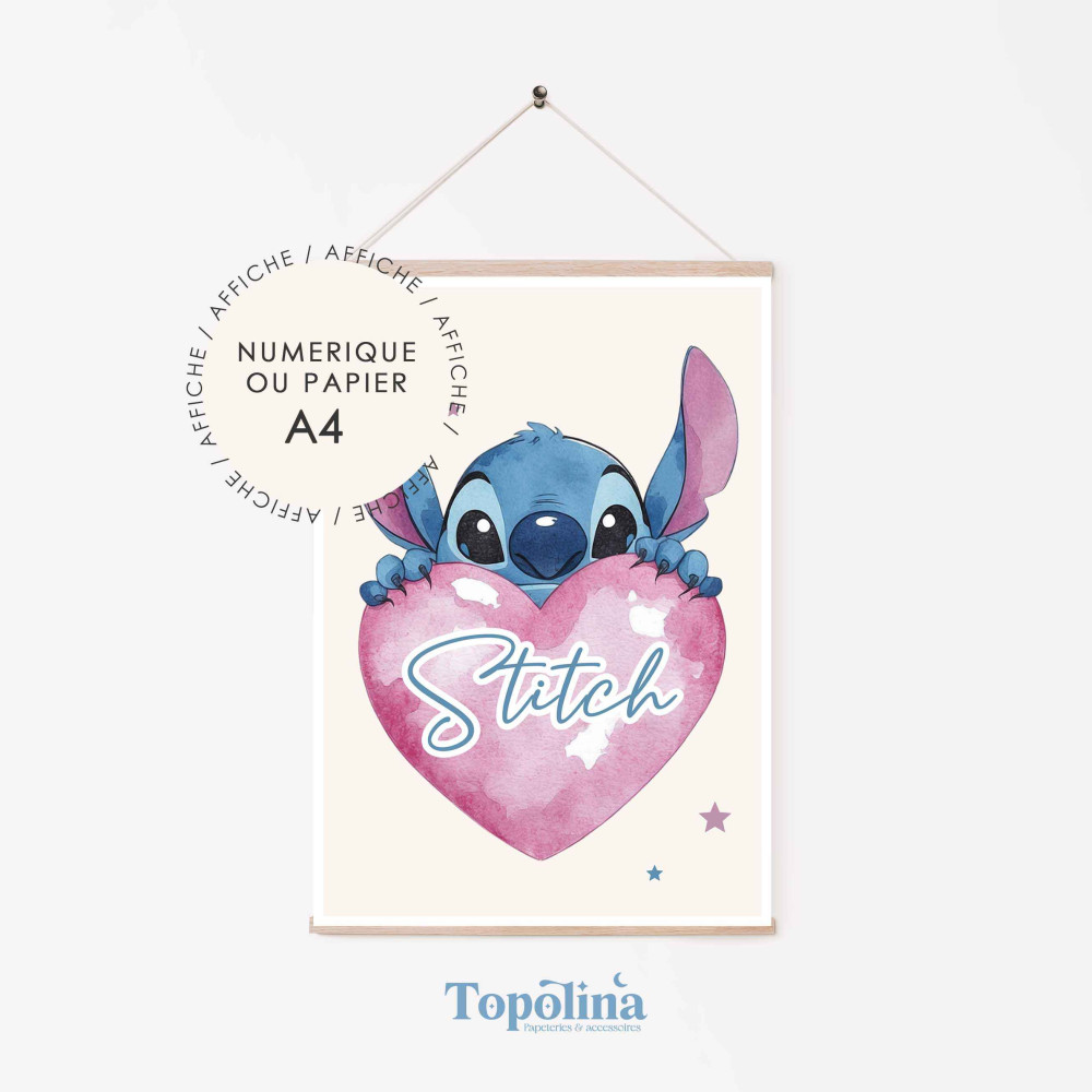 Affiche illustrée Stitch – Décoration murale enfant douce et colorée